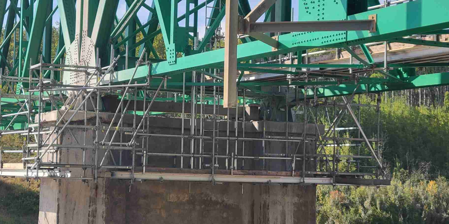 bridge scaffolding